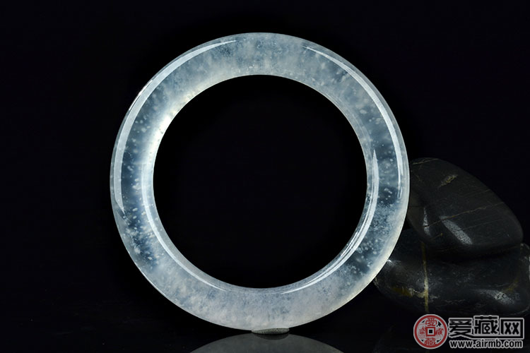 仿古貔貅翡翠牌什么品牌翡翠真呢 