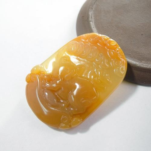 翡翠手镯怎么选择玉石店铺排名前十名都是谁 购买玉有什么讲究 