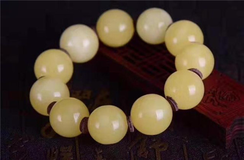 不可不知的几种辨别真假蜜蜡的方法！  第5张