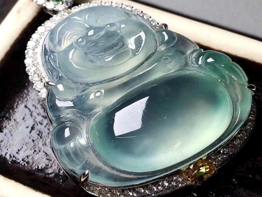 冰种翡翠吊坠价格表现如何，为什么人气这么高？  第2张