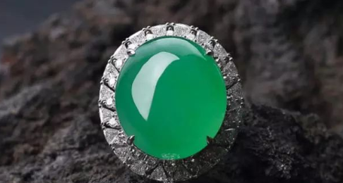 翡翠手镯越戴越绿翡翠交易 必须了解的知识 