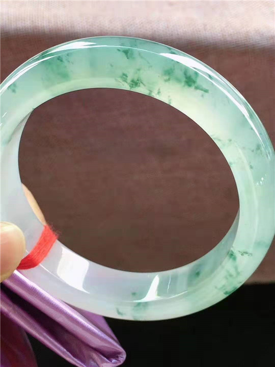 玉手镯的市场价格是多少？  第3张