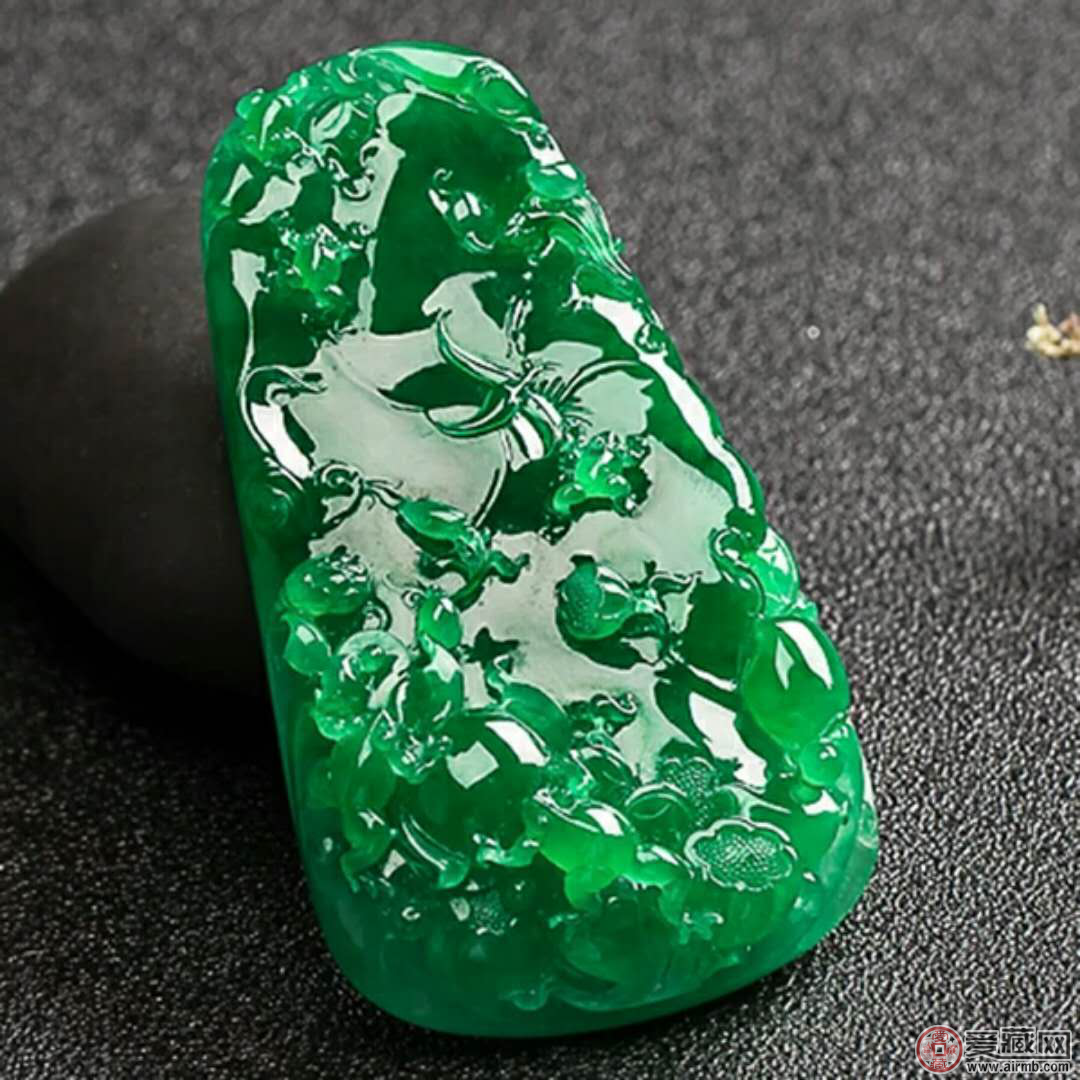 佩戴翡翠有哪些好处？   第2张