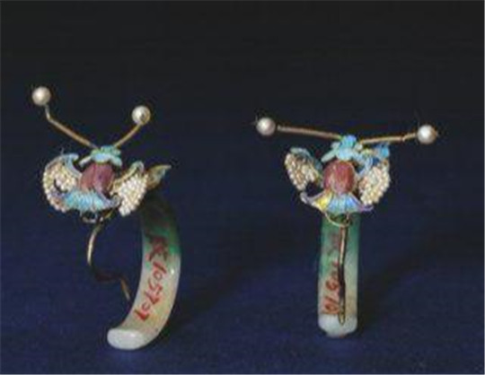 玛瑙与翡翠的价格清代宫廷后妃的珠宝首饰，一起欣赏下  第15张