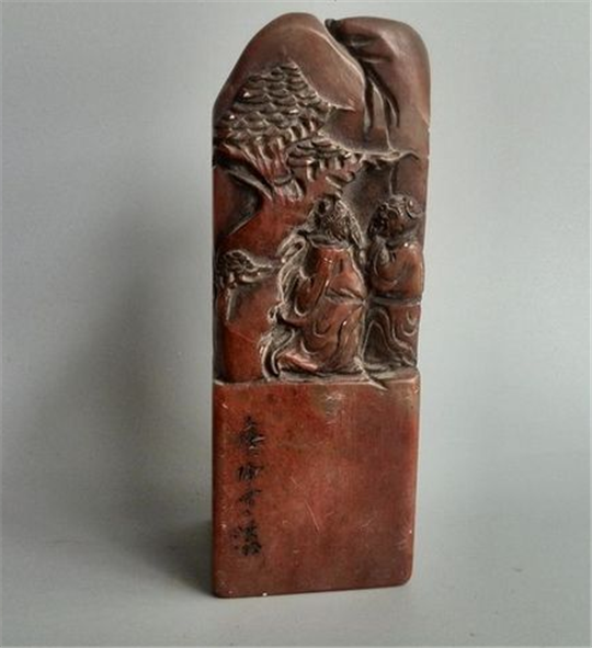 翡翠原石上的松花欣赏一波来自清代的老寿山石印章摆件  第3张