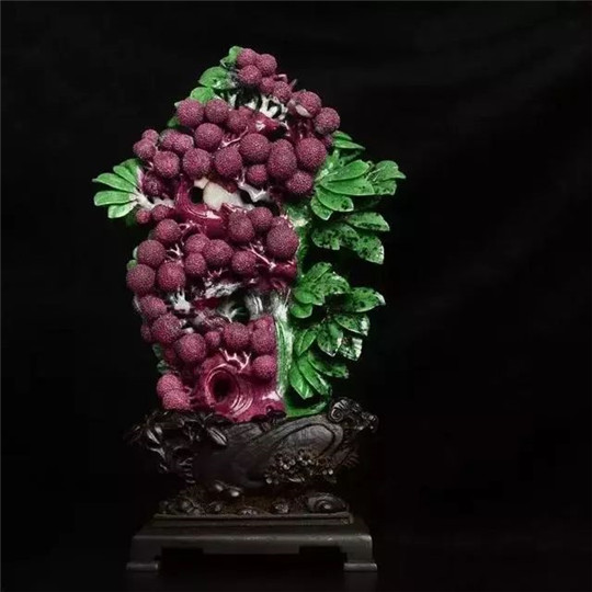 翡翠原石场口名玉雕界中有这样一个大果园，让人看后口水直流！  第10张