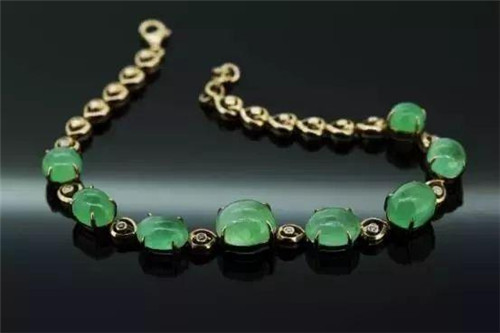 怎么到缅甸买翡翠原石缅甸翡翠与中国祖母绿优劣大pk！  第4张