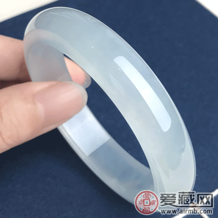 明清出土翡翠手镯怎样保养冰种顶级翡翠手镯？ 