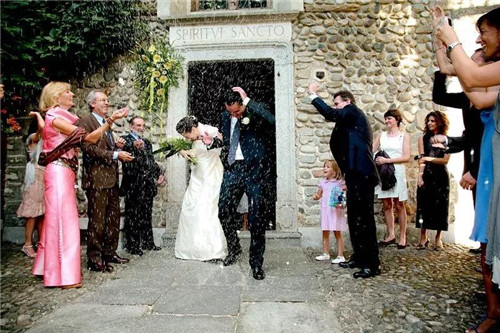 看看这些国家不同的婚礼珠宝！  第15张