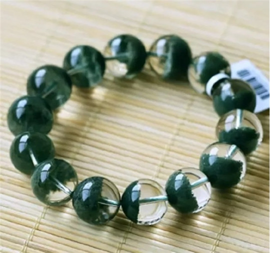 玉器和翡翠鉴别方法绿幽灵有哪几种？什么样的绿幽灵最好？  第4张