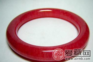 红翡翠的鉴别技巧有哪些？ 