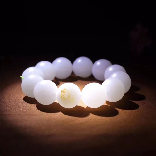 打光无结构的和田玉，是好料子吗？  第4张