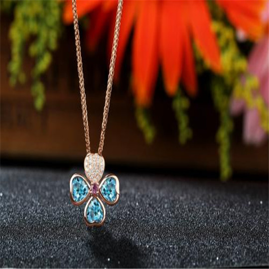 女人戴珠宝，讲究的是品味  第4张