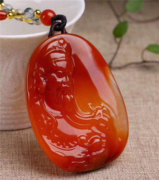 红水晶：水晶中昂贵的品种，你了解吗？  第3张