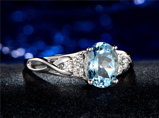 翡翠手镯过敏海蓝宝石一克拉多少钱？价值从哪里判断？  第4张