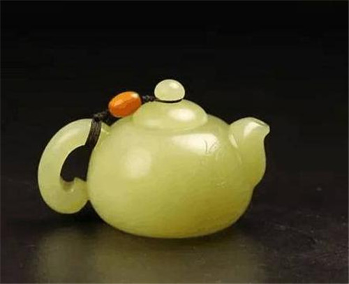 翡翠挂件证书编号何为“玉化”，玉化与玉石有什么区别？  第2张