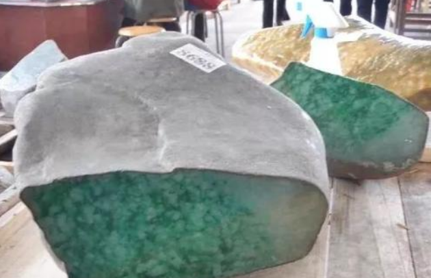 翡翠翡翠原石选购基础知识与方法共享   第3张