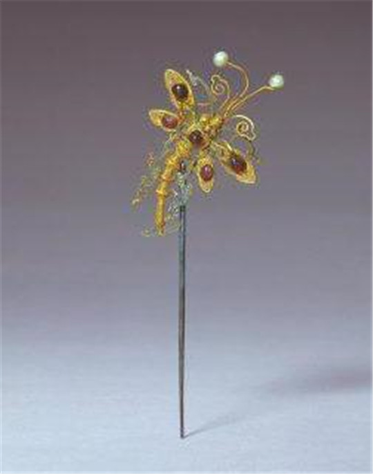 玛瑙与翡翠的价格清代宫廷后妃的珠宝首饰，一起欣赏下  第10张