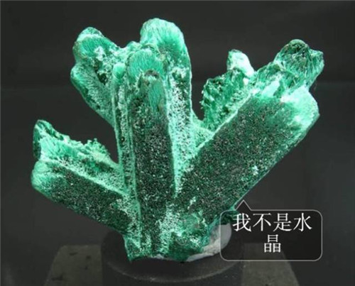 孔雀石你见过吗？有什么作用？  第5张