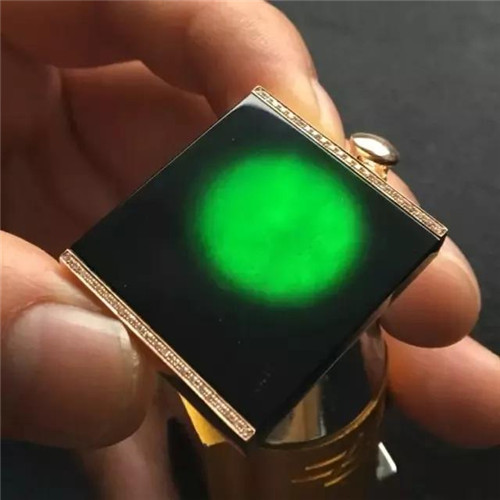 翡翠原石起冰渣好吗这7款玉石颜值和价值都很赞，而且最难造假的！  第7张