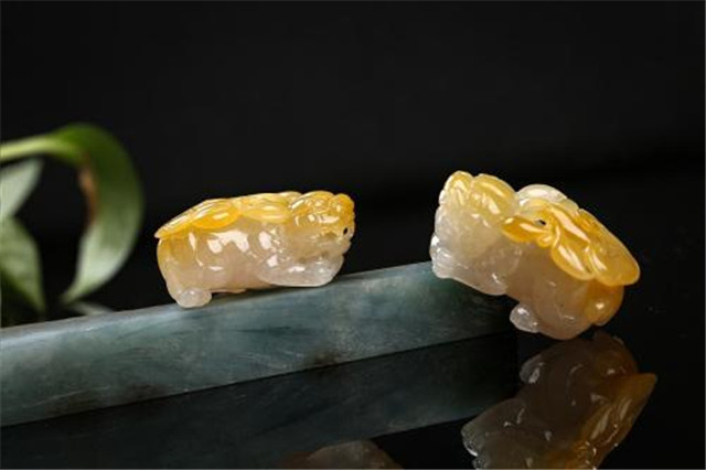 缅甸_翡翠_赌石原石翡翠貔貅的寓意是啥？又有什么类型呢？我们一起来掌握！   第1张
