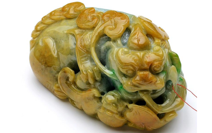 买翡翠挂坠哪里最好翡翠貔貅把件有什么寓意？在把玩时需要注意些什么？   第1张