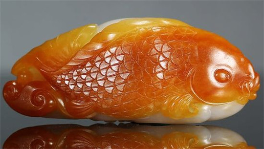 翡翠戒指玻璃种玉石雕件论克卖？  第1张