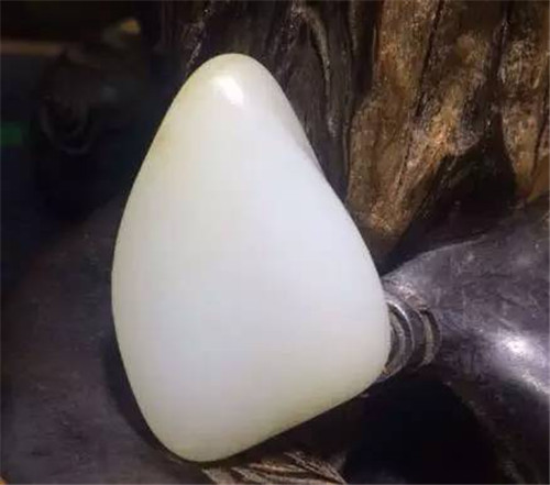 羊脂白玉价格是不是太高了？到底还有多大的升值空间？  第1张