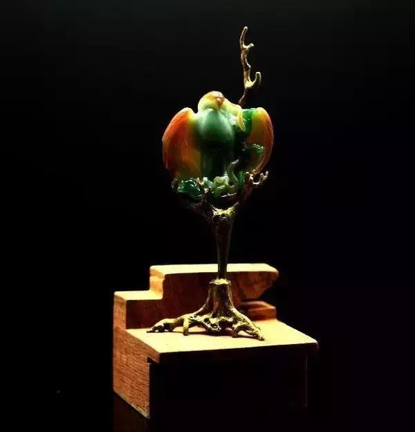 为什么翡翠不能像黄金一样论克卖?  第1张