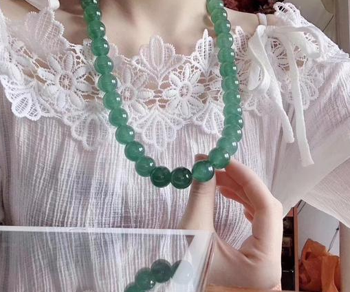 老翡翠就一定比新翡翠价格低？  第3张