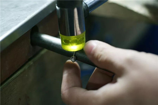 珠宝怎么能长期保持崭新？  第2张