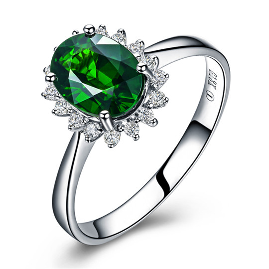 翡翠葫芦吊坠镶嵌18k铬碧玺和翠榴石如何区分？  第3张