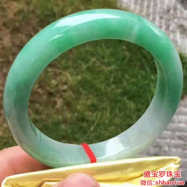 翡翠与相似玉石的鉴别如何买翡翠？一些哪些尤其的注重   第4张