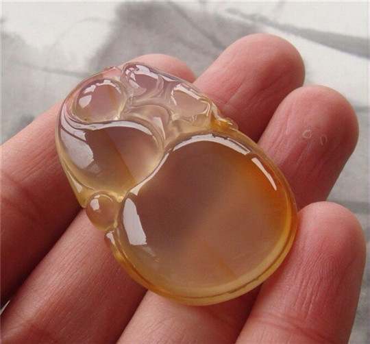 为什么翡翠原石冰彩玉髓，质佳者罕有产出！  第1张