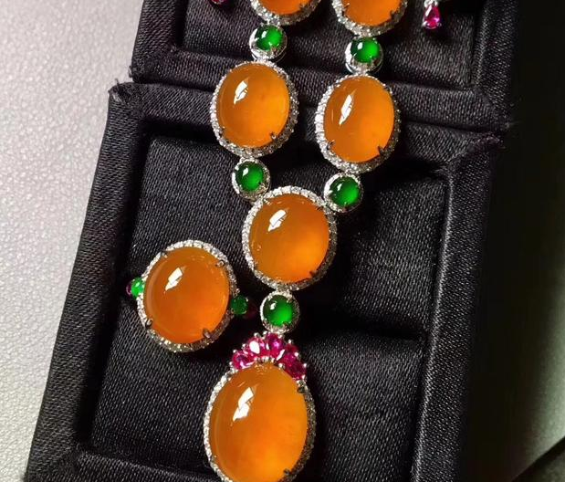 老翡翠就一定比新翡翠价格低？  第6张