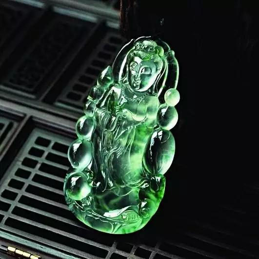 翡翠免费鉴定的方法有哪些？哪些方法是比较常用的方法？   第2张