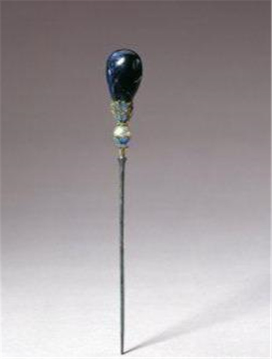 玛瑙与翡翠的价格清代宫廷后妃的珠宝首饰，一起欣赏下  第26张