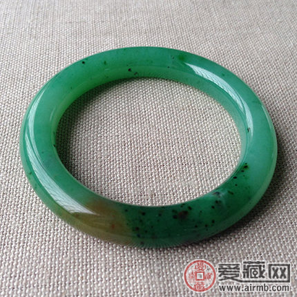 翡翠镯子鉴别方法 