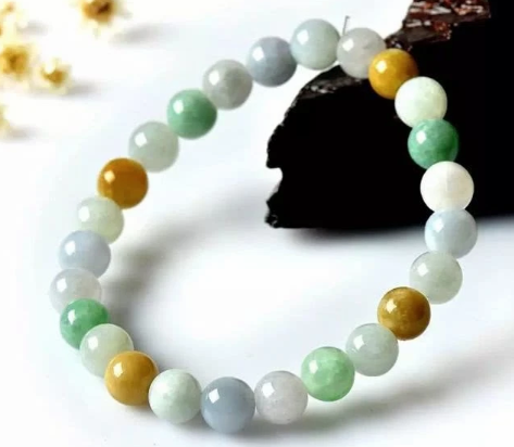 翡翠玉手串多少颗好 有哪些注重吗   第2张