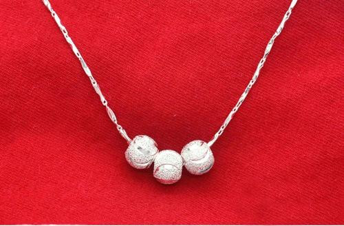 翡翠方牌子银首饰中999银和925银，哪一个更适合佩戴？  第2张