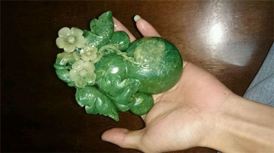 长得像翡翠的石头太多，可别买错了！  第2张