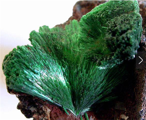 孔雀石你见过吗？有什么作用？  第4张