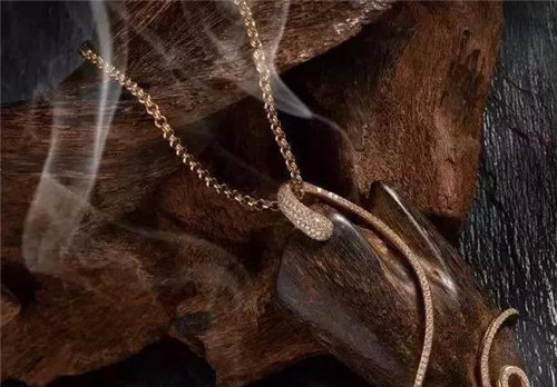 千万不要戴着这7类宝石洗澡，要哭了！  第6张