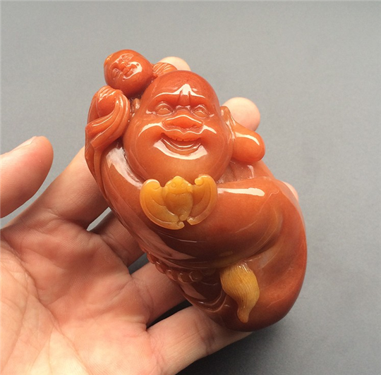 石化玉和翡翠玉的区别色彩丰富的金丝玉雕件，你见过吗？  第4张