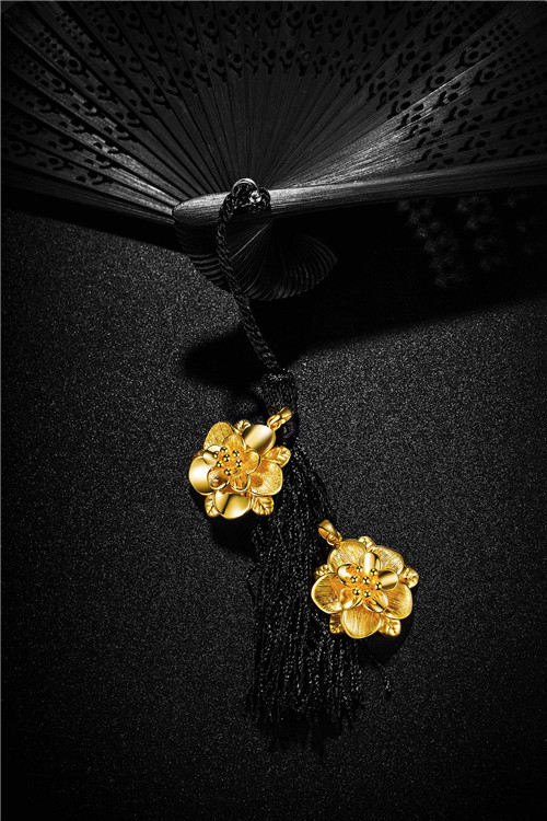 翡翠冰种是天然玻璃吗珠宝圈流传最广的谣言，你竟当真？  第3张