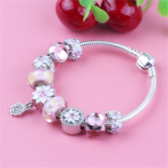 三十岁挑选珠宝首饰，你应该懂的品味比奢侈品重要很多  第1张