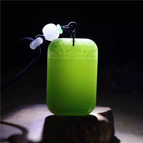 打光无结构的和田玉，是好料子吗？  第2张