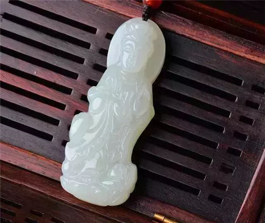 人体的汗液会腐蚀玉石？真的假的？  第1张