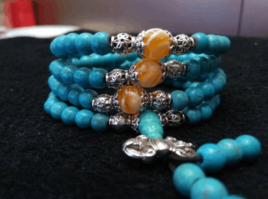 缅甸河里有翡翠原石吗绿松石开裂如何保养？  第3张