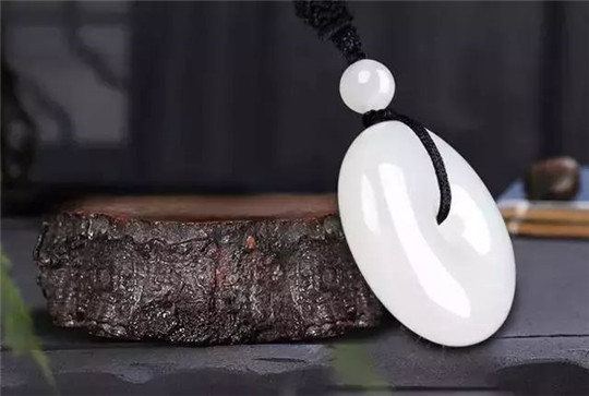 人体的汗液会腐蚀玉石？真的假的？  第5张